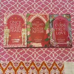 Brand new- Once upon a broken heart bookset
